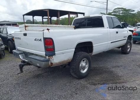 2002 Dodge Ram 2500 St z USA, uszkodzony, nr VIN 3B7KF23Z32M262365